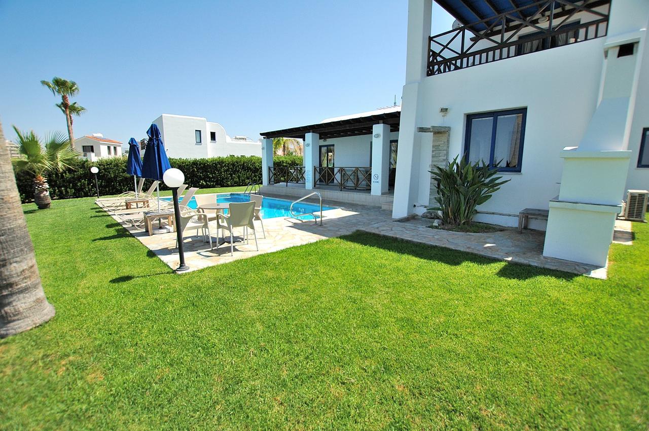 Kymmates Beach Front Villas Paphos Eksteriør bilde