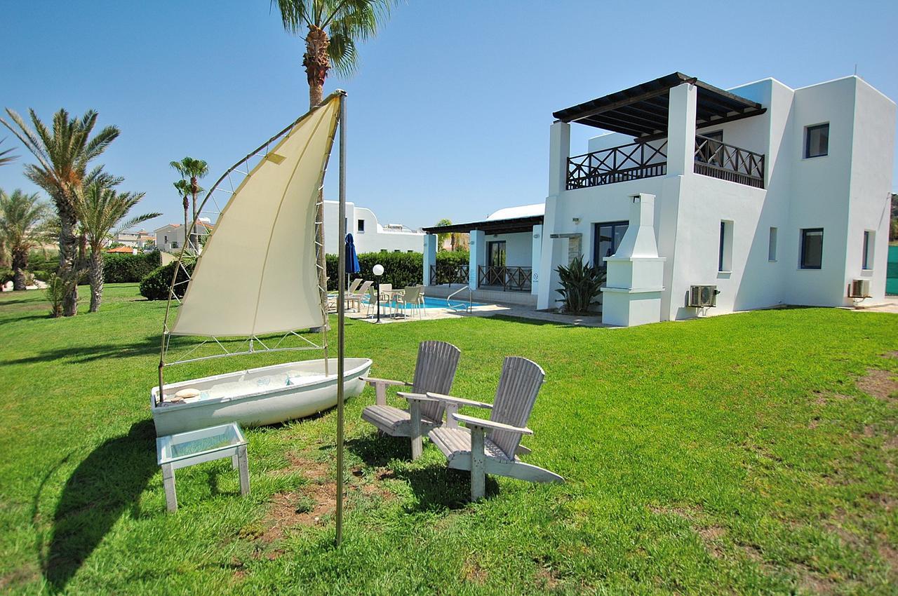 Kymmates Beach Front Villas Paphos Eksteriør bilde